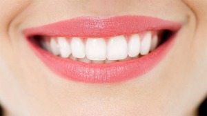 Cách làm trắng răng an toàn nhất hiện nay? Cach-lam-trang-rang-an-toan-nhat-hien-nay